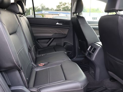 Used 2023 Volkswagen Atlas SEL image 16