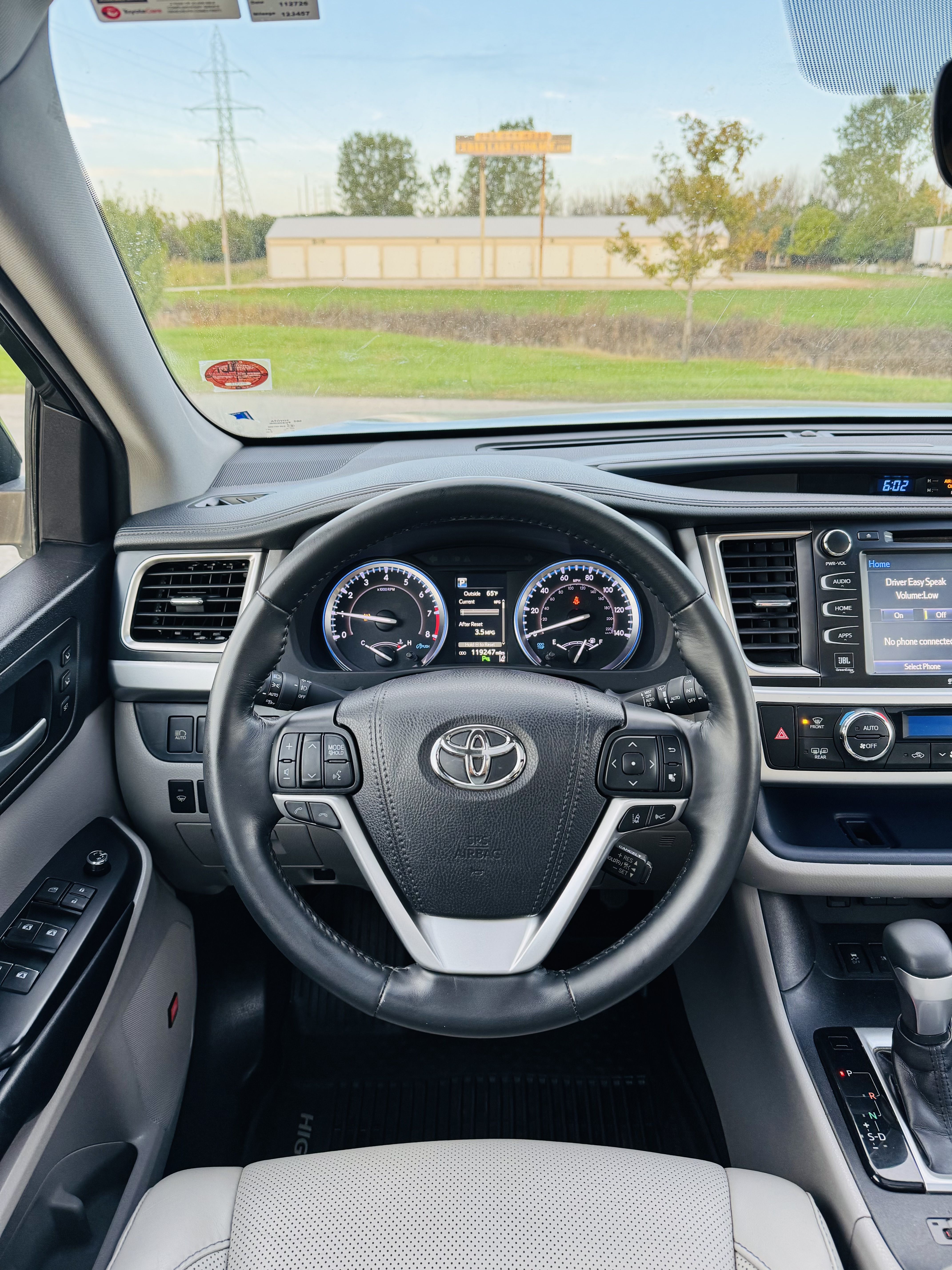 Used 2019 Toyota Highlander AWD Limited Platinum image 12