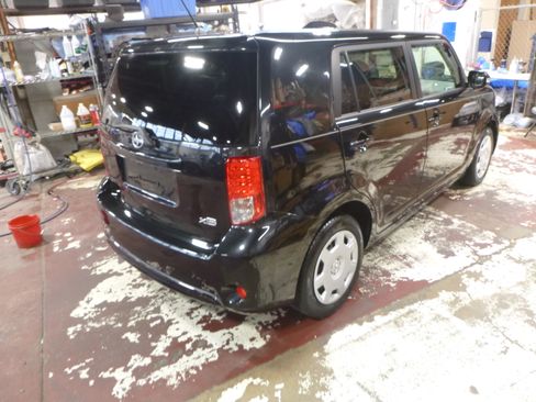 Used 2013 Scion xB image 6
