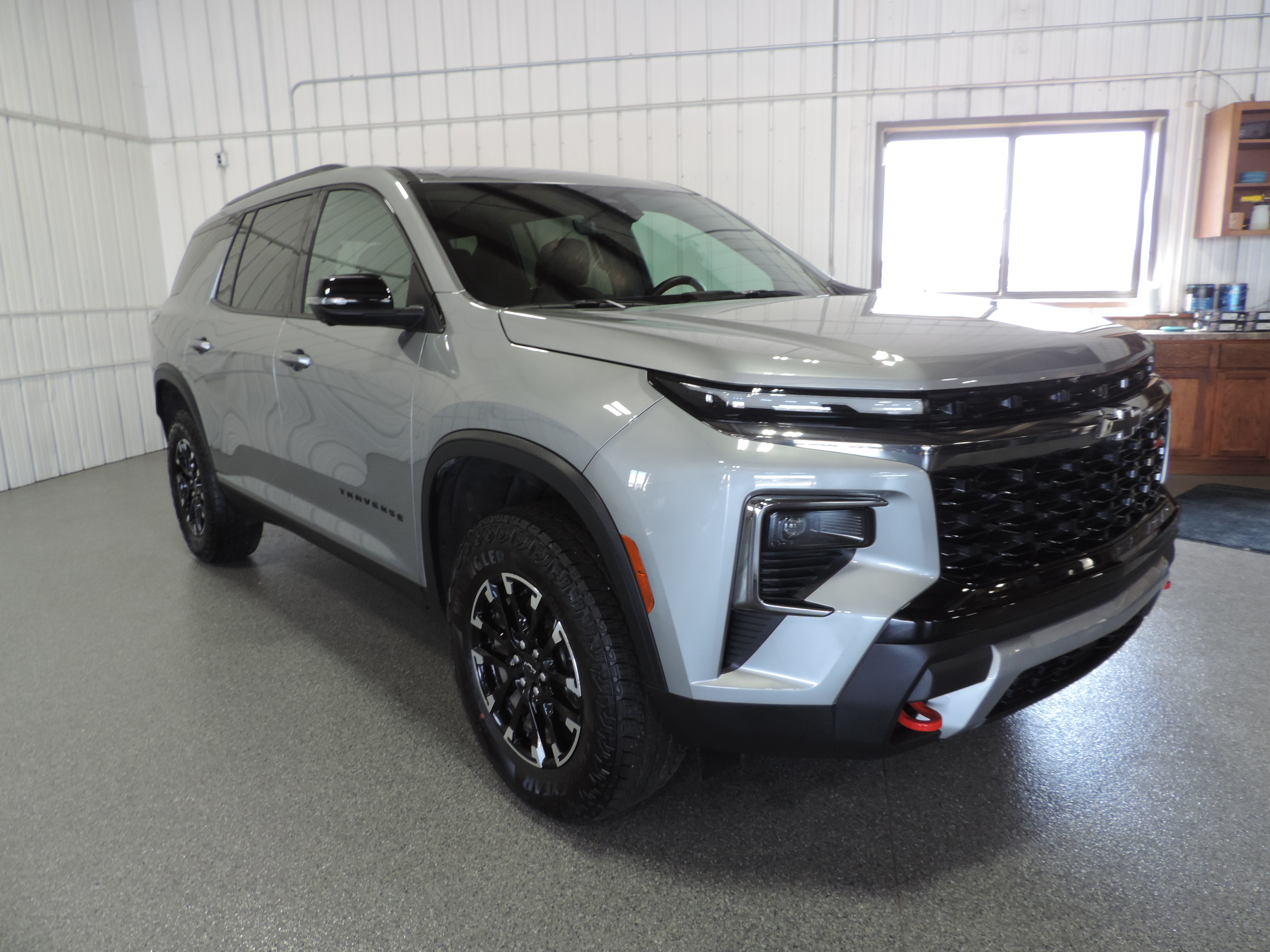 Used 2026 Chevrolet Traverse AWD Z71 image 10