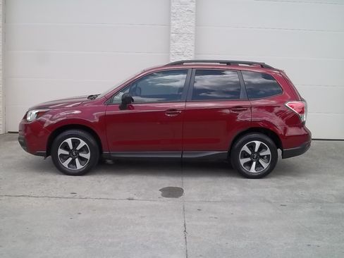Used 2018 Subaru Forester 2.5i Premium image 8