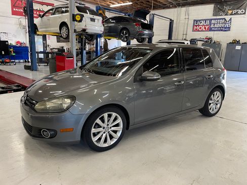 Used 2013 Volkswagen Golf TDI image 2