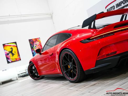 Used 2022 Porsche 911 GT3 image 86