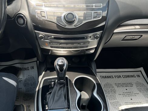 Used 2017 INFINITI QX60 Luxe FWD image 12