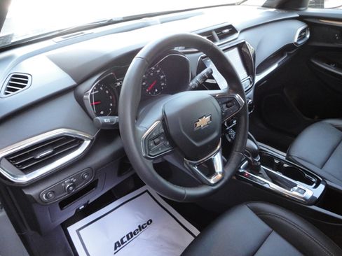 Used 2023 Chevrolet TrailBlazer ACTIV image 14