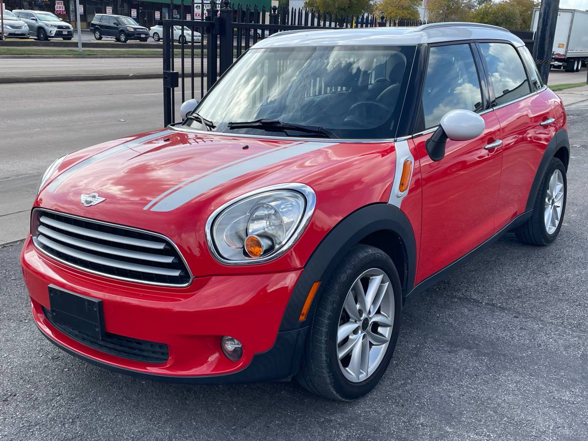 Used 2012 MINI Cooper Countryman S FWD image 2
