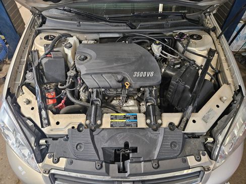 Used 2010 Chevrolet Impala LT image 13