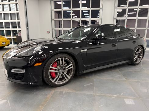 Used 2013 Porsche Panamera GTS image 10