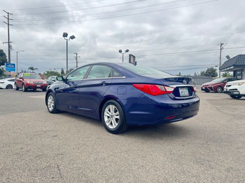 Used 2011 Hyundai Sonata GLS FWD image 5