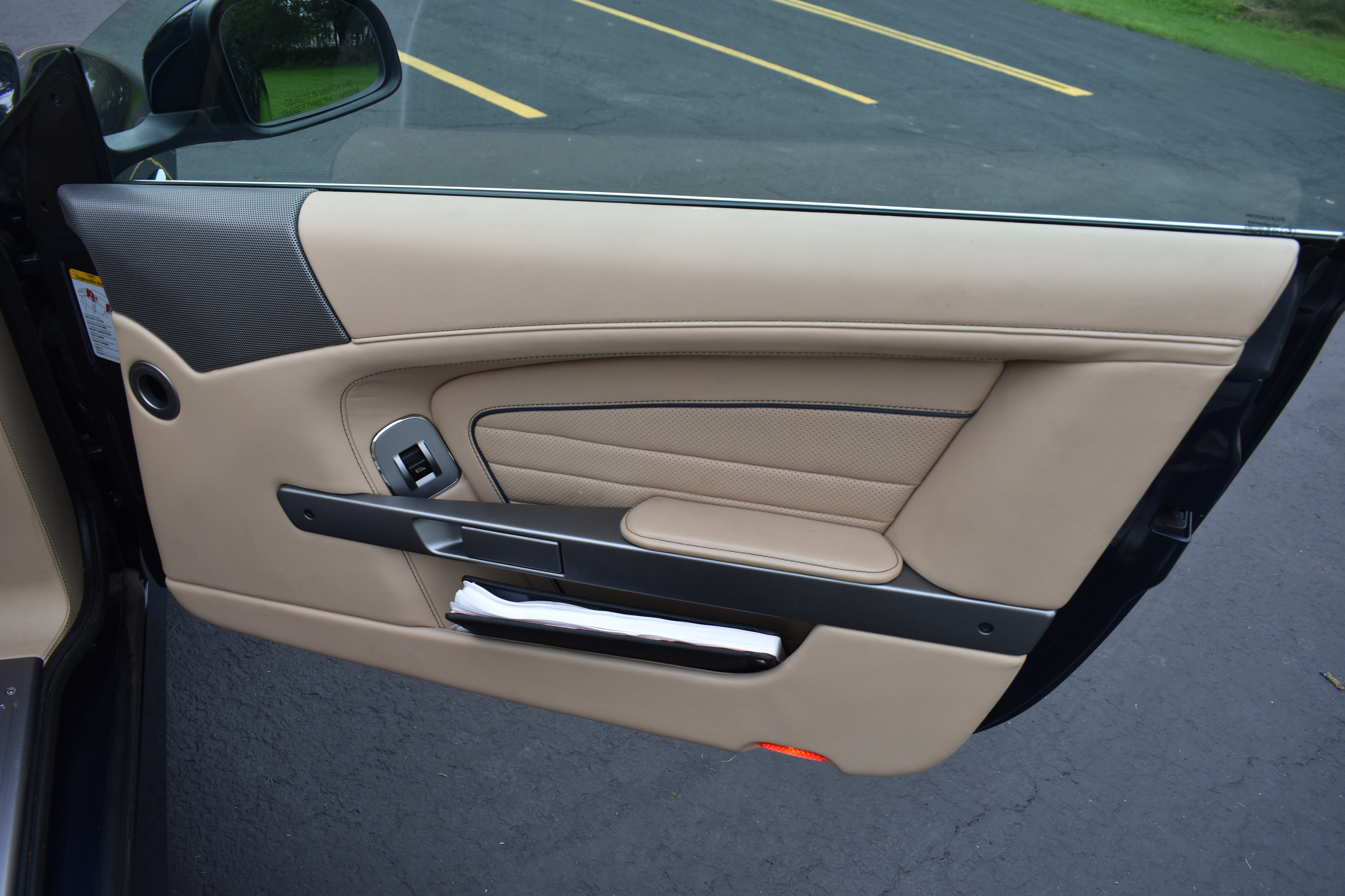 Used 2016 Aston Martin DB9 GT Volante RWD image 43