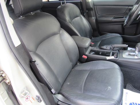 Used 2013 Subaru XV Crosstrek 2.0i Limited AWD/4WD image 17