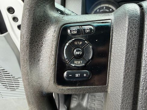 Used 2015 Ford F550 2WD Regular Cab Super Duty image 12