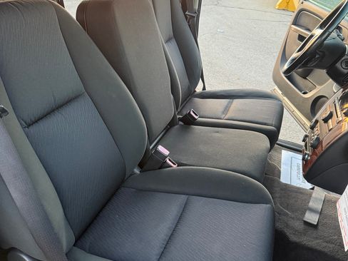 Used 2012 Chevrolet Tahoe LS image 18