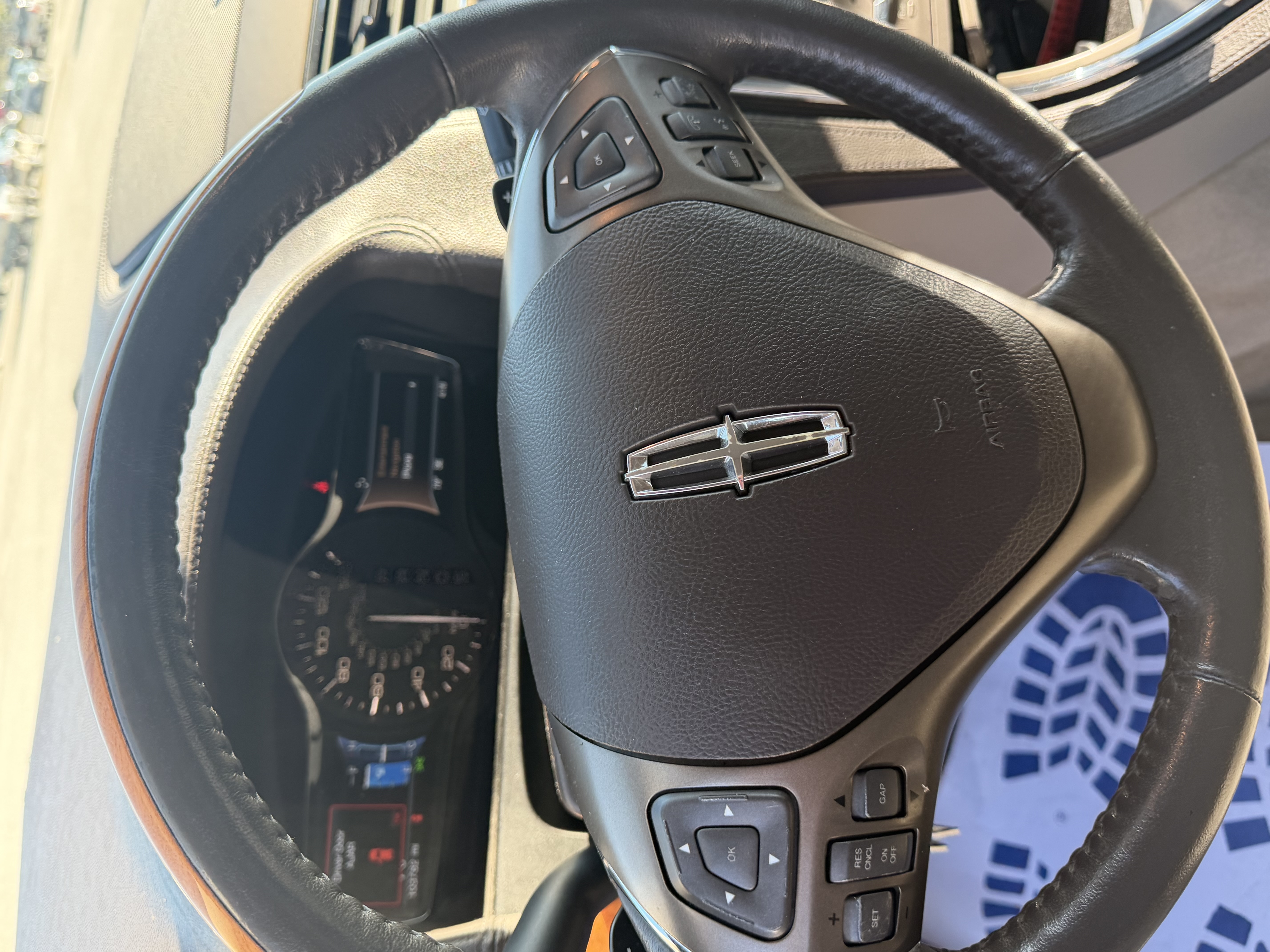 Used 2014 Lincoln MKX AWD image 11