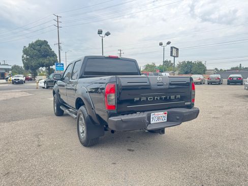Used 2002 Nissan Frontier 2WD Crew Cab image 6