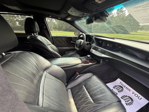 Used 2018 Lexus LS 500 AWD image 17