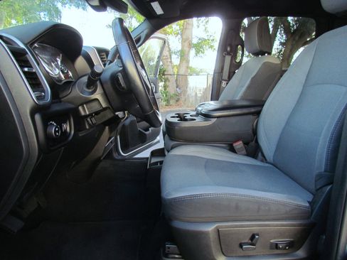 Used 2024 RAM 2500 Big Horn image 18