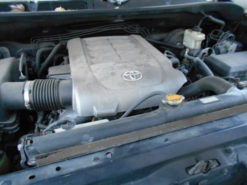 Used 2010 Toyota Tundra SR5 image 7