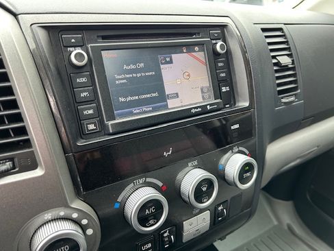 Used 2015 Toyota Sequoia Limited image 15