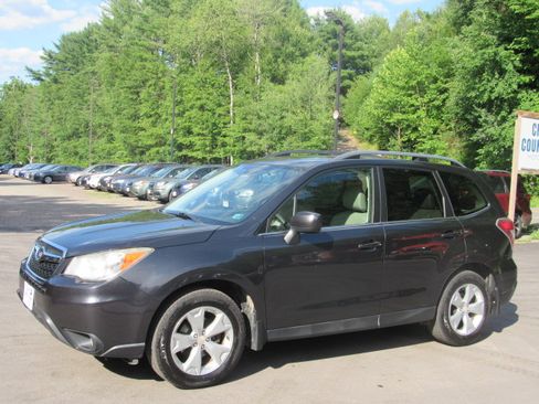 Used 2015 Subaru Forester 2.5i Limited AWD/4WD image 2