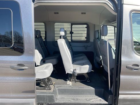 Used 2019 Ford Transit 350 XL image 26