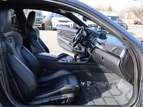Used 2018 BMW M4 Competition image 19