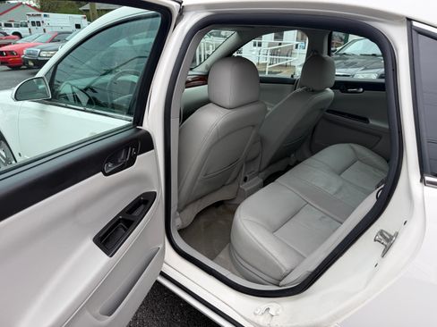 Used 2007 Chevrolet Impala LT FWD image 11