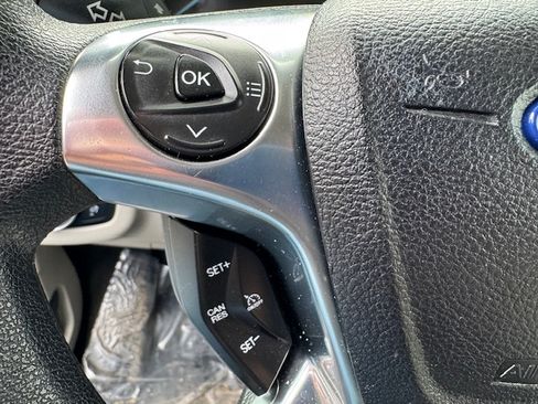 Used 2019 Ford Transit Connect XLT image 10