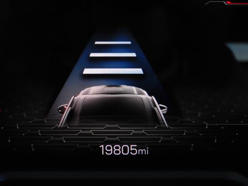 Used 2025 GMC Acadia Elevation image 29