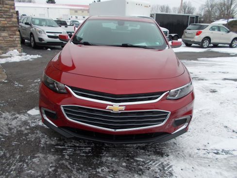 Used 2016 Chevrolet Malibu LT image 2