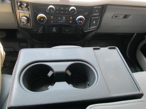 Used 2023 Ford F250 4x4 SuperCab Super Duty image 3