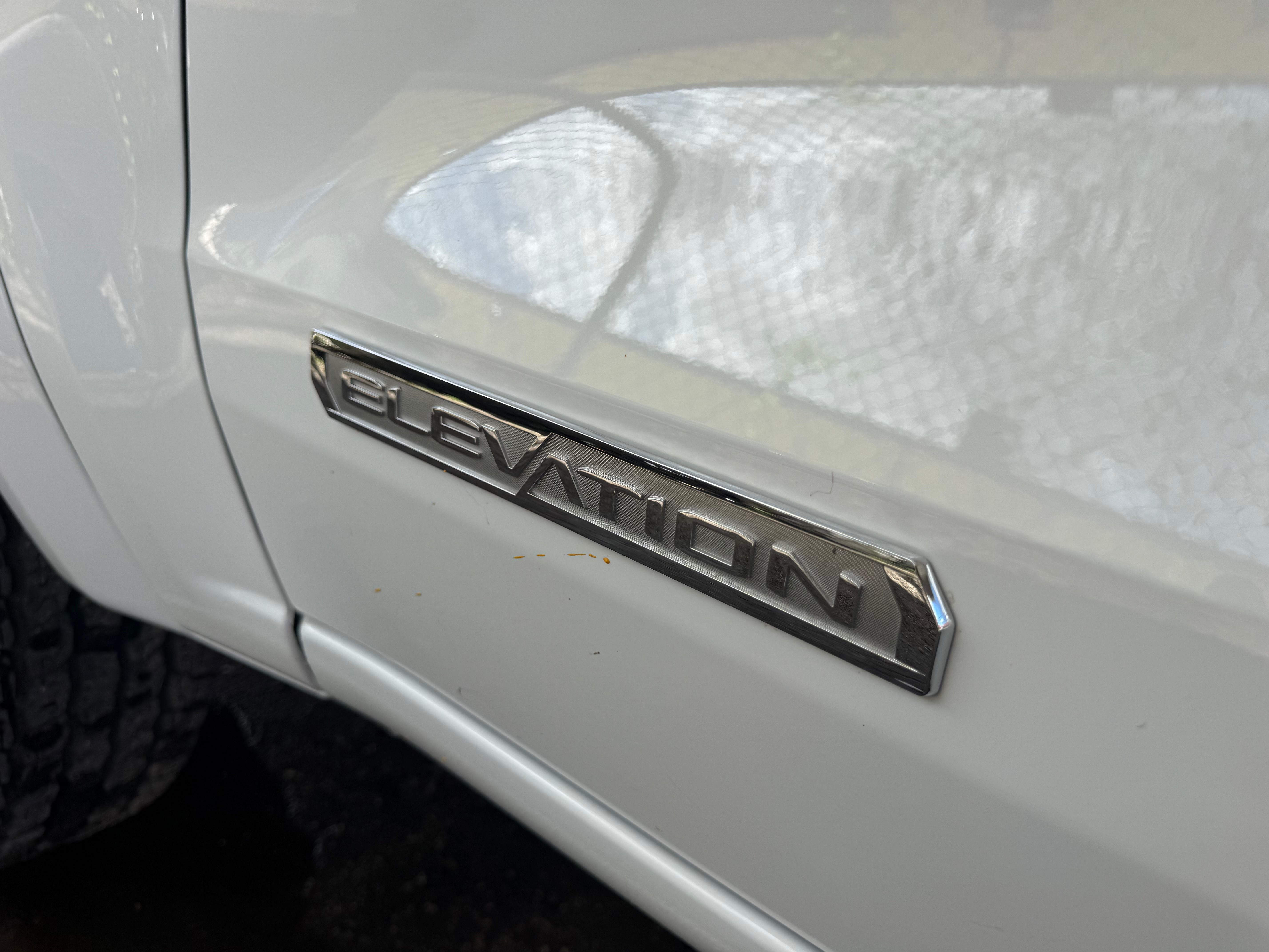 Used 2024 GMC Canyon 2WD Crew Cab Elevation image 14