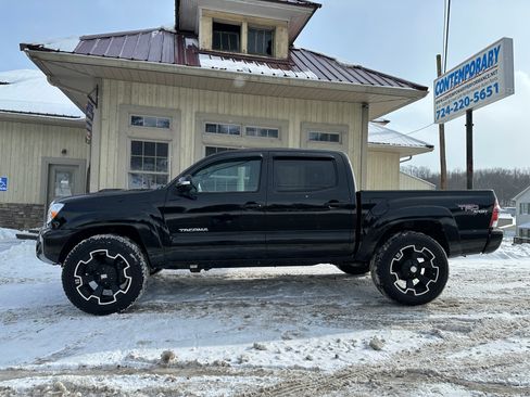Used 2013 Toyota Tacoma image 2
