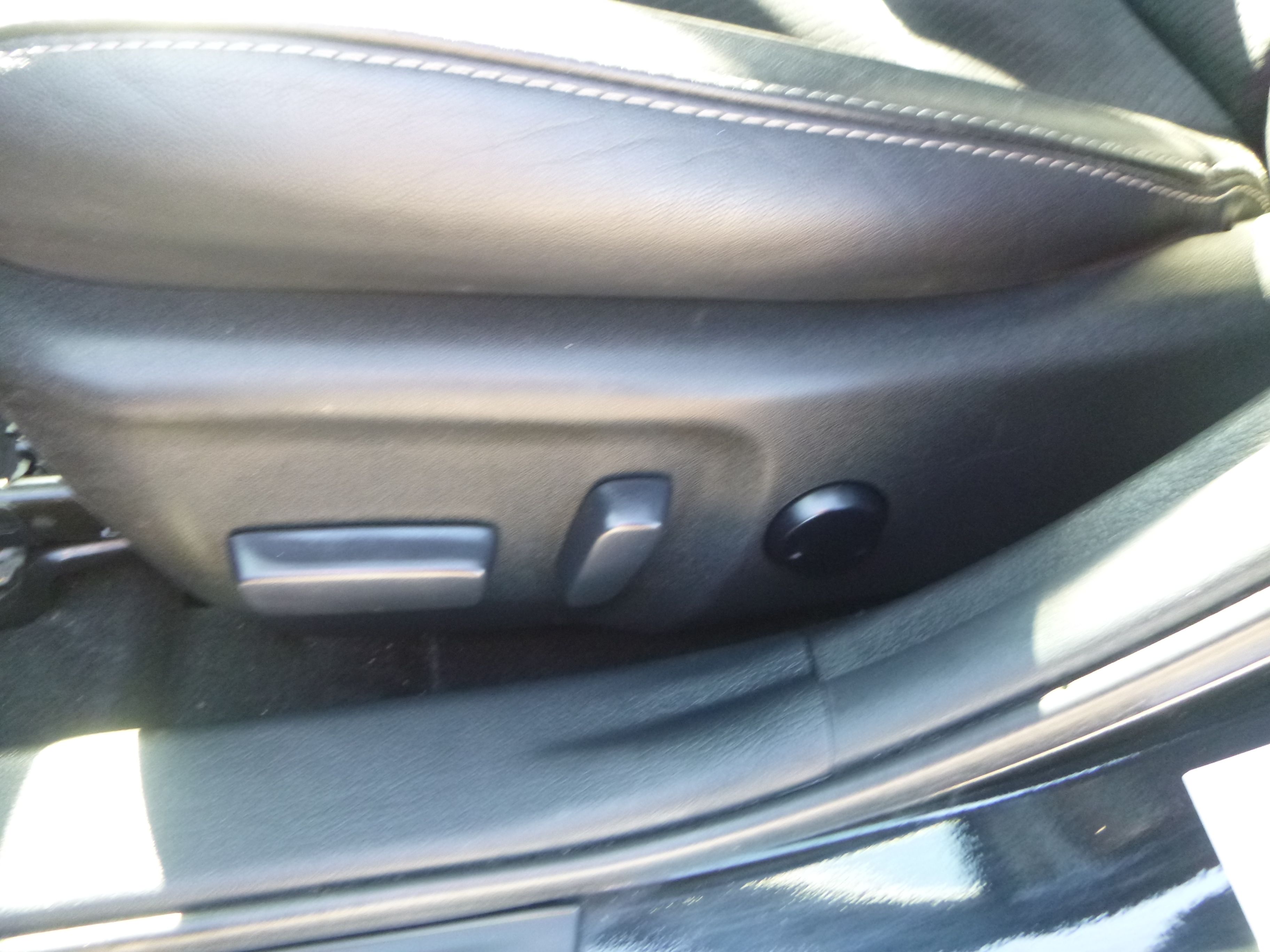 Used 2014 Toyota Camry SE Sport FWD image 17