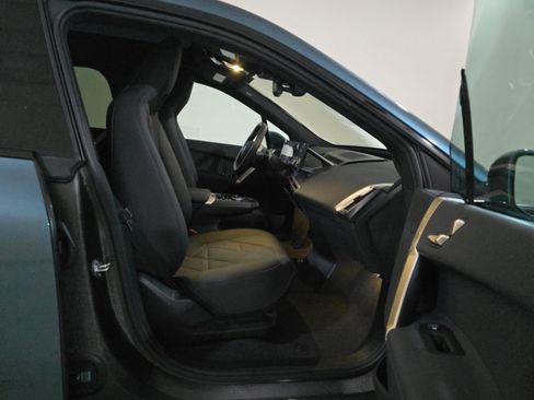 Used 2025 BMW iX xDrive50 image 9