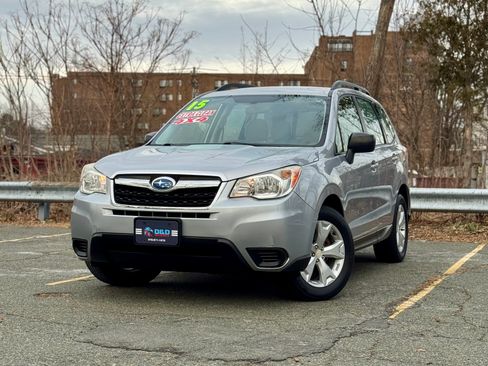 Used 2015 Subaru Forester 2.5i image 1