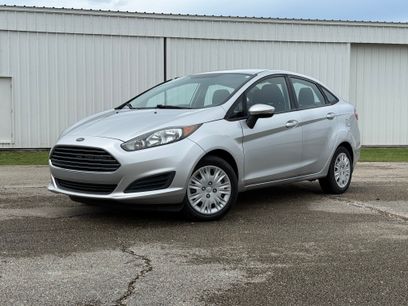 Used 2014 Ford Fiesta SE