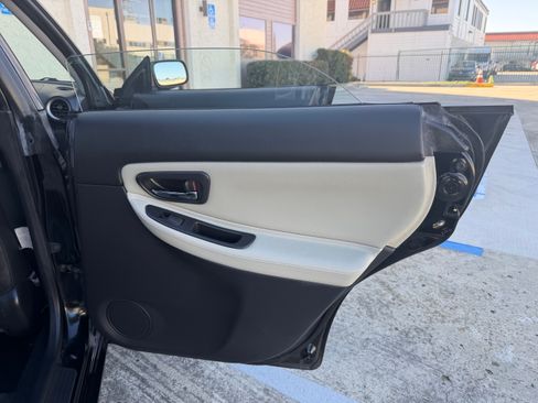 Used 2005 Saab 9-2X Aero image 25