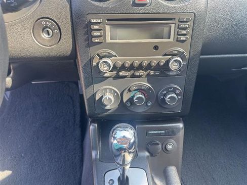 Used 2009 Pontiac G6 image 12