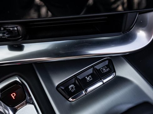 Used 2020 Chevrolet Corvette image 34