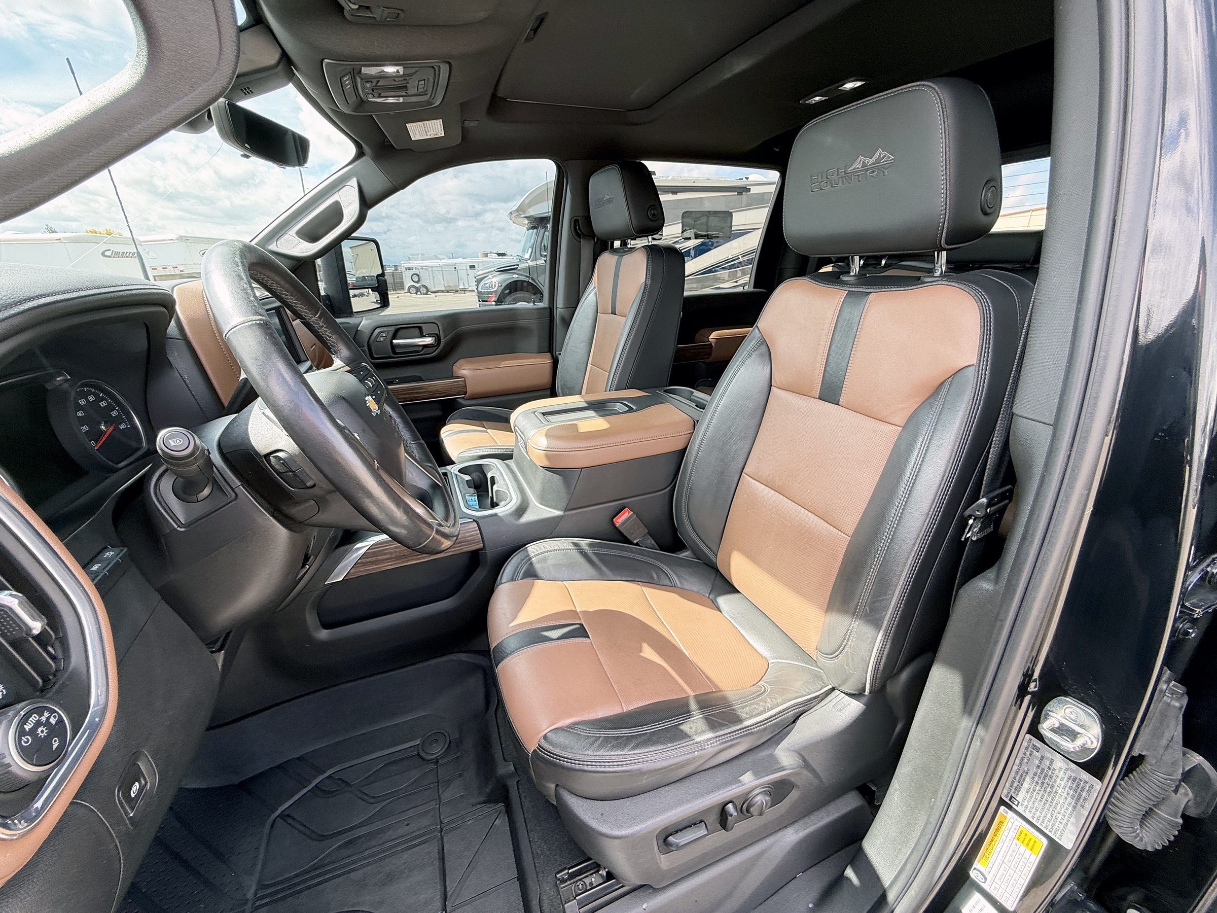 Used 2020 Chevrolet Silverado 3500 4x4 Crew Cab High Country image 11