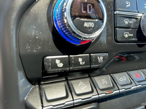 Used 2020 GMC Sierra 1500 SLT image 18