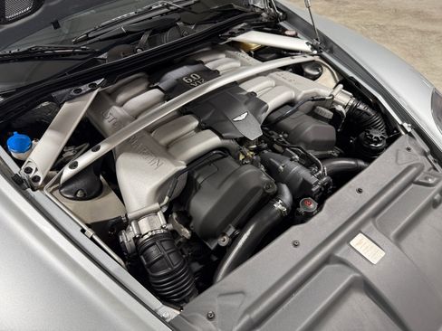Used 2005 Aston Martin DB9 RWD image 36