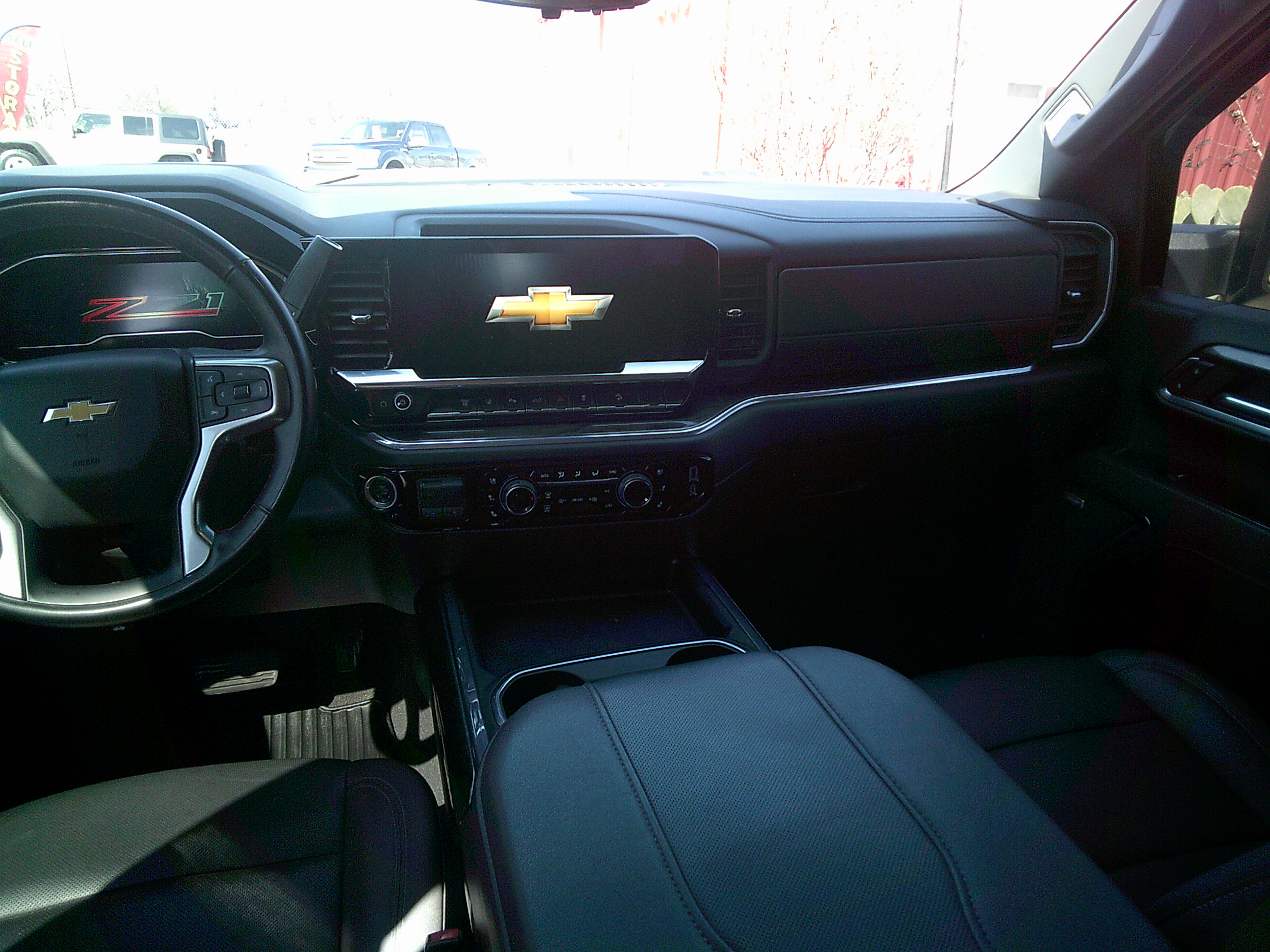 Used 2024 Chevrolet Silverado 2500 LTZ AWD/4WD image 15