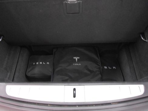 Used 2019 Tesla Model X Performance AWD/4WD image 16