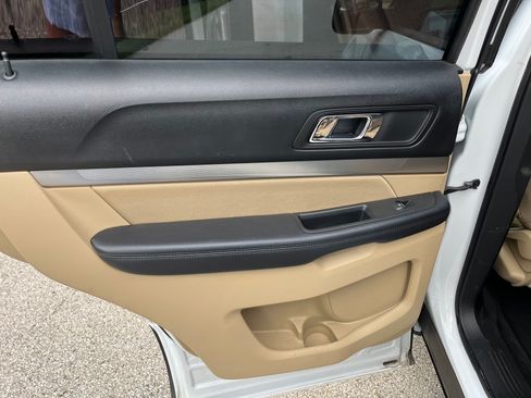 Used 2017 Ford Explorer 4WD image 19