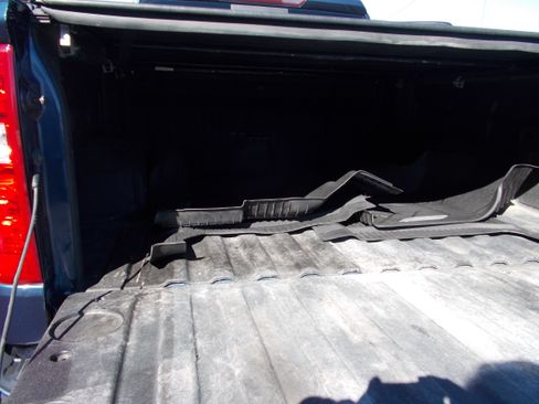 Used 2020 Chevrolet Silverado 1500 LT Z71 image 18