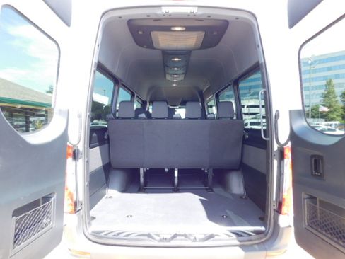Used 2026 Mercedes-Benz Sprinter 2500 170 Passenger image 7