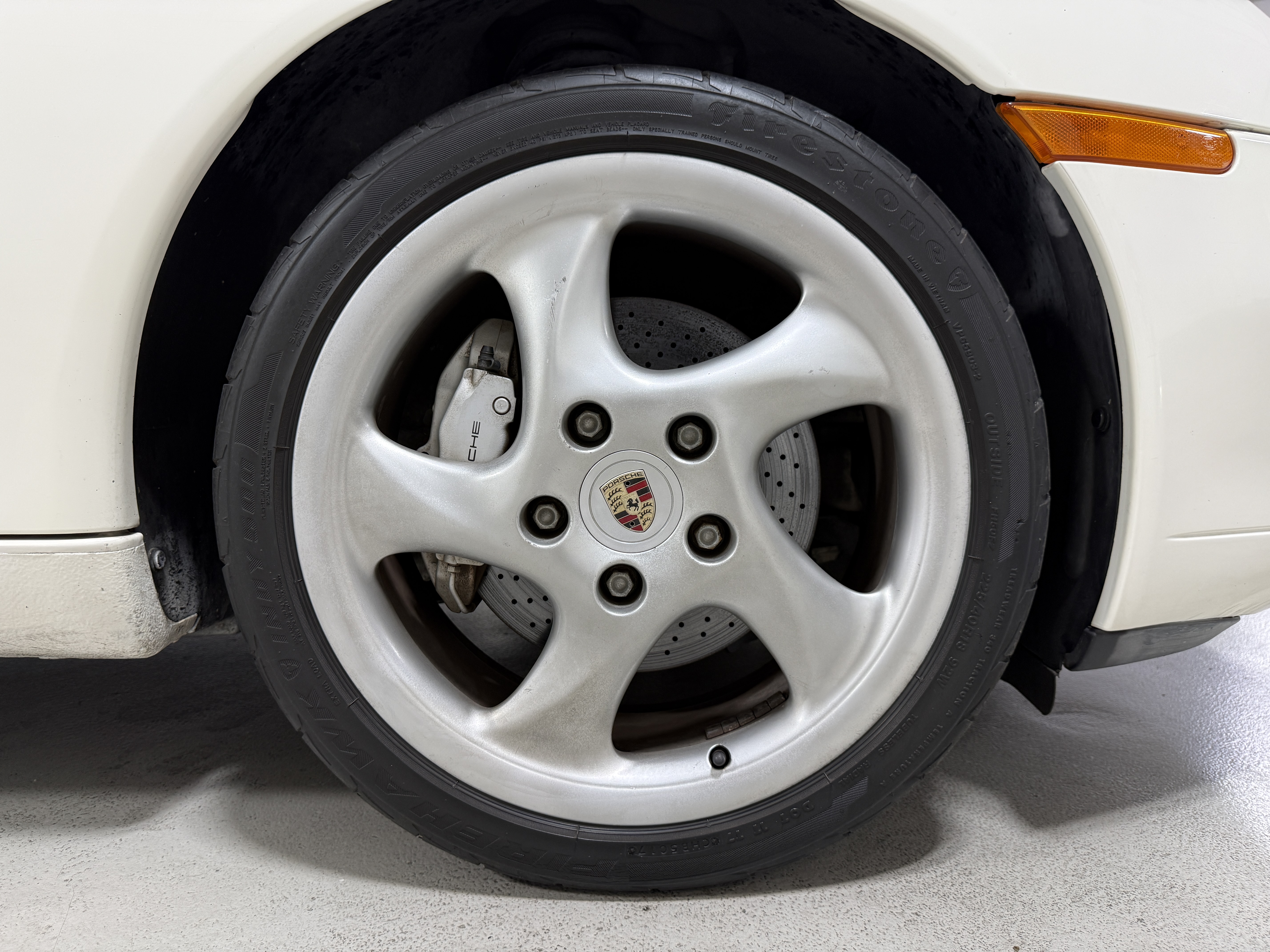 Used 2001 Porsche 911 Carrera 4 Cabriolet AWD/4WD image 14