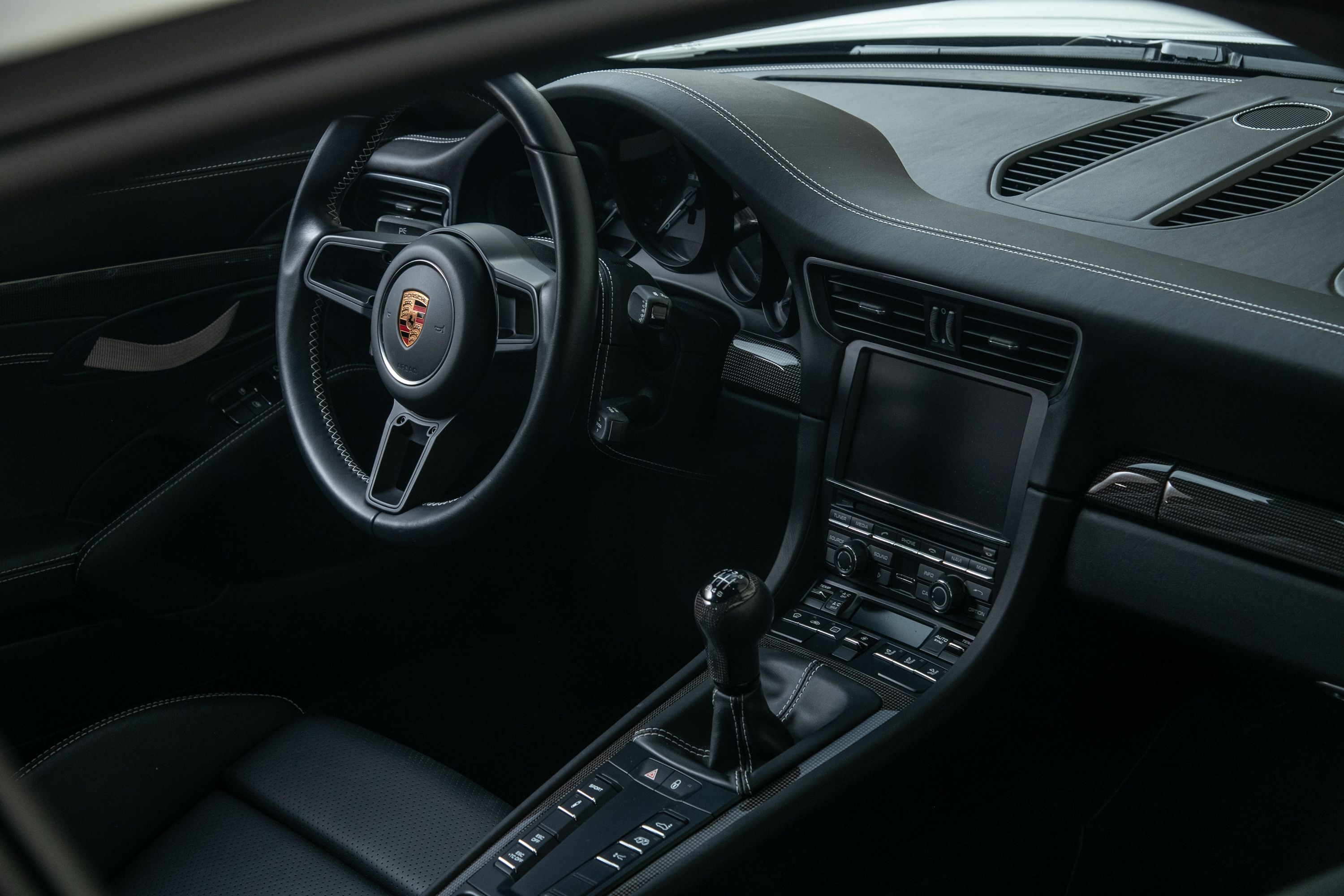 Used 2016 Porsche 911 R RWD image 65